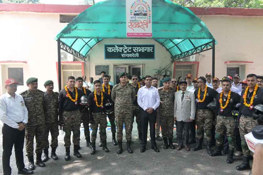 कारगिल विजय दिवस रैली पहुंची रायबरेली, हुआ भव्य स्वागत कारगिल विजय दिवस रैली पहुंची रायबरेली, हुआ भव्य स्वागत
