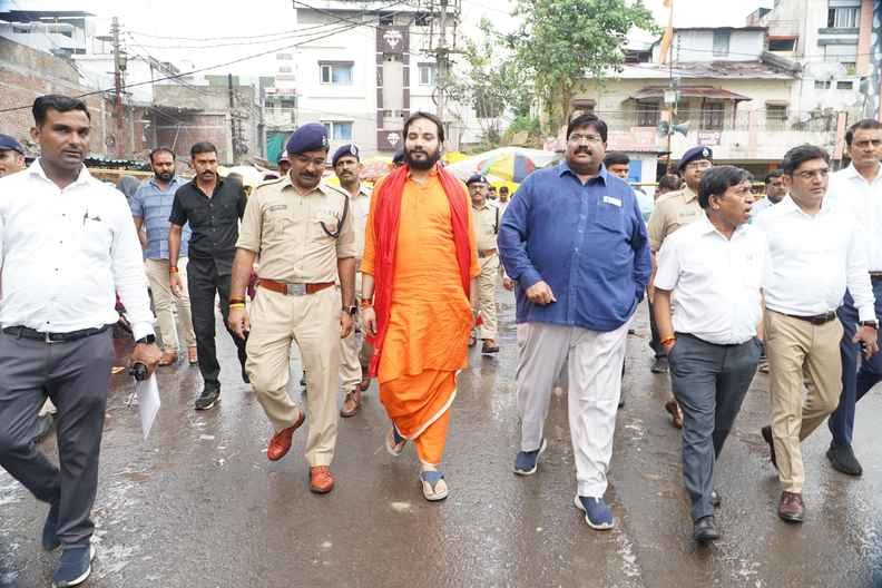 ऐसे हुआ पुल का निरीक्षण