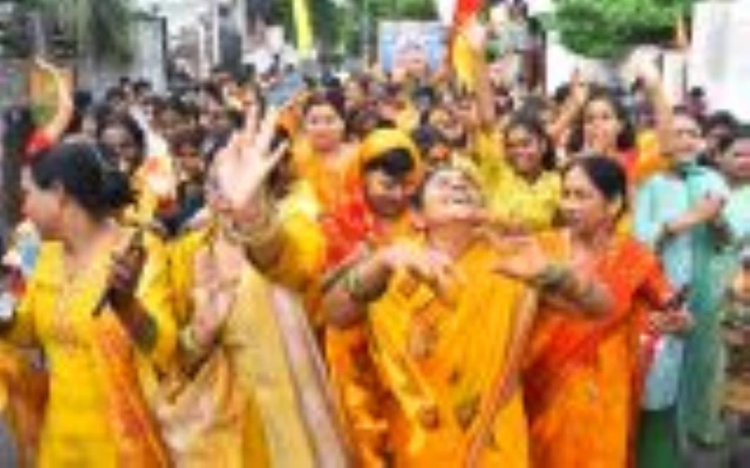 राजेंद्र नगर बृहस्पतिवार शाम भक्ति, आस्था और उल्लास से सराबोर हो उठा जब श्री महाकाल मंदिर से भग राजेंद्र नगर बृहस्पतिवार शाम भक्ति, आस्था और उल्लास से सराबोर हो उठा जब श्री महाकाल मंदिर से भग