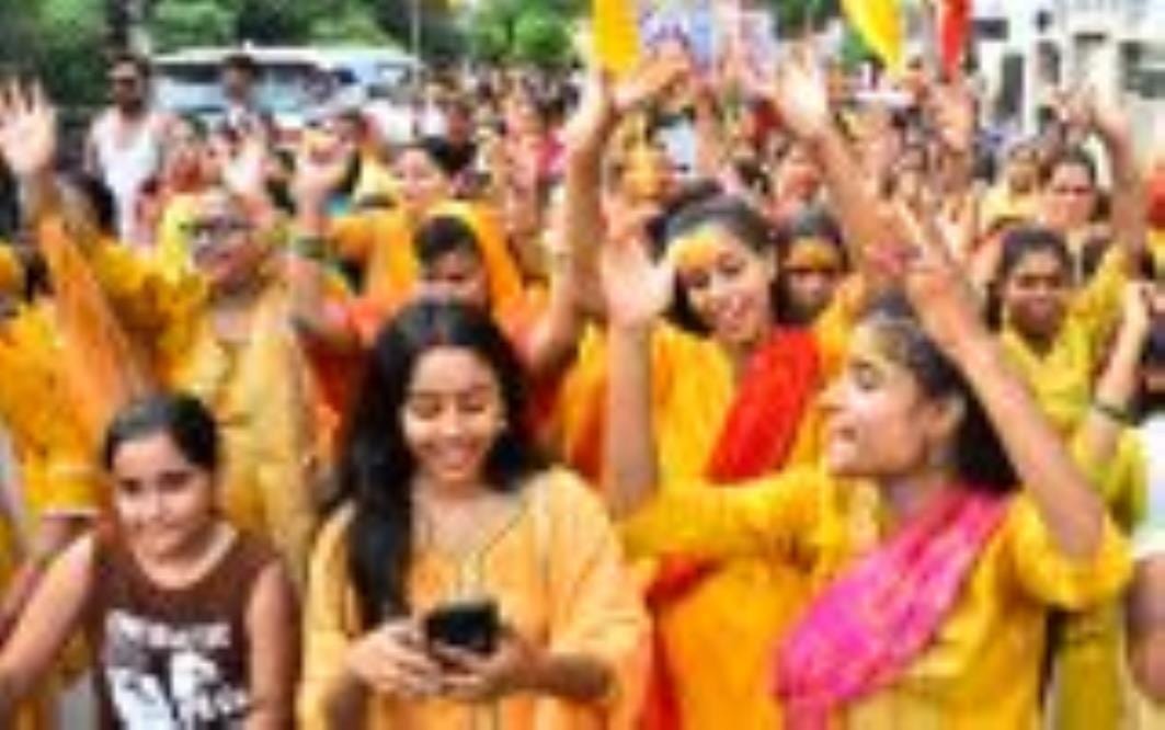 राजेंद्र नगर बृहस्पतिवार शाम भक्ति, आस्था और उल्लास से सराबोर हो उठा जब श्री महाकाल मंदिर से भग राजेंद्र नगर बृहस्पतिवार शाम भक्ति, आस्था और उल्लास से सराबोर हो उठा जब श्री महाकाल मंदिर से भग