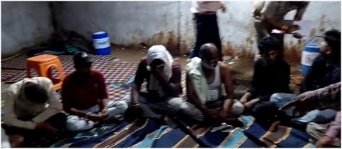 sp की स्पेशल टीम ने भेष बदलकर जुआरियों को पकड़ा