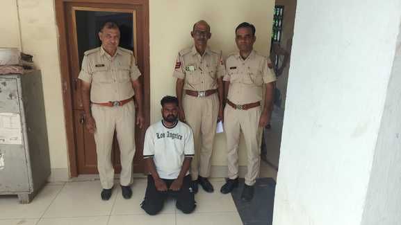 अवैध मादक पदार्थ सहित पकड़े गए आरोपित