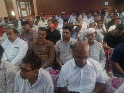 फोटो संख्या:82- कमला भवन धर्मशाला में आयोजित अभिनंदन  कार्यक्रम में मंचासीन हरियाणा  व्यापार म