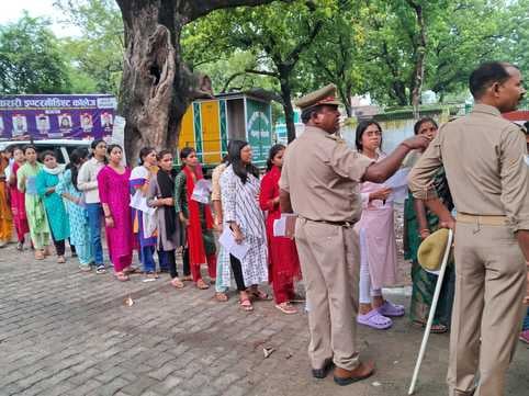 एश्वर्या, अल्हापुर प्रयागराज