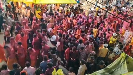 प्रातः आरती से ही ओंकारेश्वर में दिखा आस्था का सैलाब, प्रातः आरती से ही ओंकारेश्वर में दिखा आस्था का सैलाब,