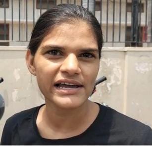 दीपक, बडेसरा। दीपक, बडेसरा।