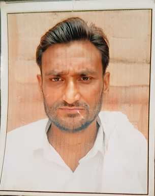 चौसाना के दथेडा निवासी मुकेश का फाइल फोटो ।