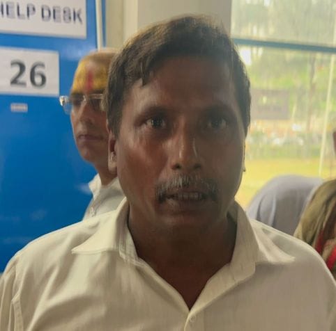 महम नगरपालिका में गृहकर अदा करने पहुंचे नागरिक। संवाद महम नगरपालिका में गृहकर अदा करने पहुंचे नागरिक। संवाद