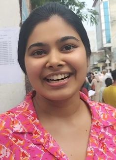 सैनी महाविद्यालय में एचटेट के लिए लाइन में खड़े अभ्यर्थी। संवाद