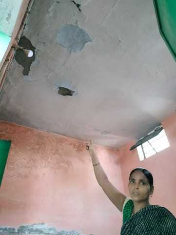 कांट में प्राथमिक विद्यालय बमौरी का जर्जर भवन। संवाद कांट में प्राथमिक विद्यालय बमौरी का जर्जर भवन। संवाद