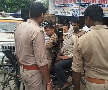 पट्टी रजिस्ट्री कार्यालय में रही लोगों की भीड़। सोशल मीडिया