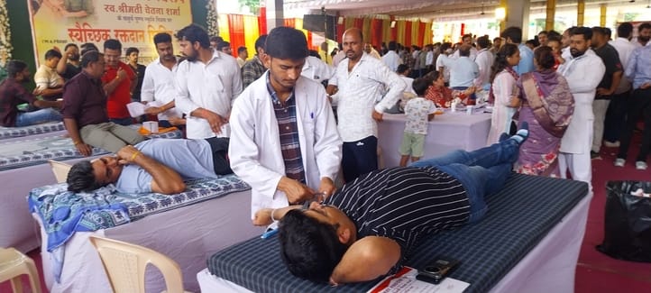 चित्तौड़गढ़ में रक्षाबंधन से पूर्व नहीं की स्मृति में आयोजित रक्तदान शिविर