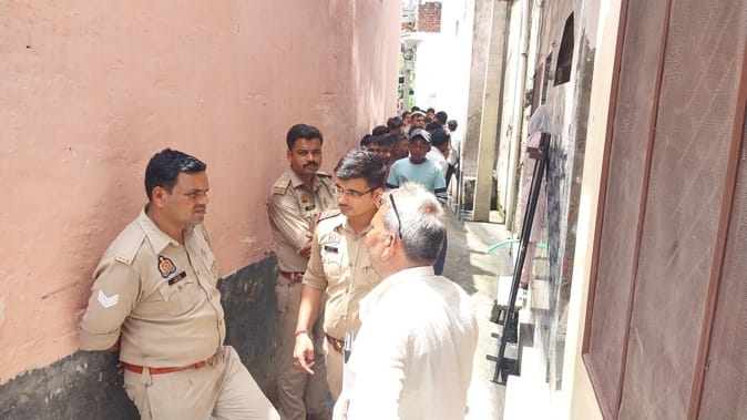 गंगानगर में पत्नी हत्या करने वाला आरोपी पत्नी के साथ।