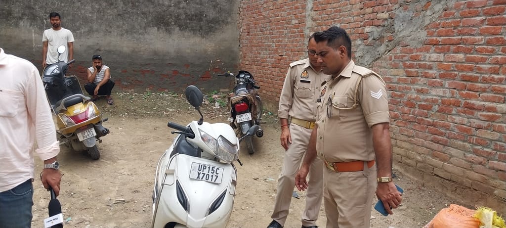 गंगानगर में पत्नी हत्या करने वाला आरोपी पत्नी के साथ।