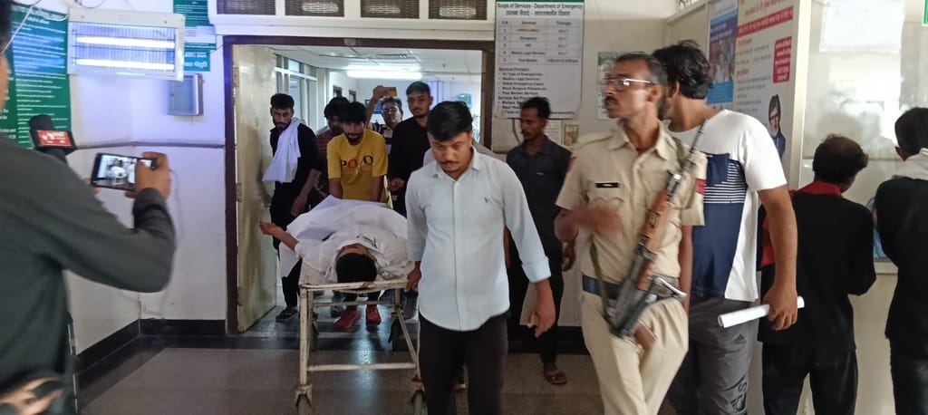 खिलाड़ी अंजली। स्वयं खिलाड़ी अंजली। स्वयं