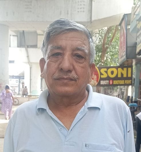 10....हाउसिंग बोर्ड कॉलोनी के निकट रेलवे अंडरपास में हुए जलभराव में होकर गुजरते बाइक सवार। संवा 10....हाउसिंग बोर्ड कॉलोनी के निकट रेलवे अंडरपास में हुए जलभराव में होकर गुजरते बाइक सवार। संवा