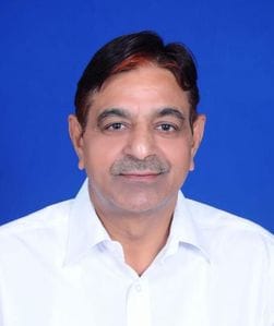 22...झज्जर रोड निकट ओमेक्स सिटी नहरी पुल पर धंसी सड़क। संवाद