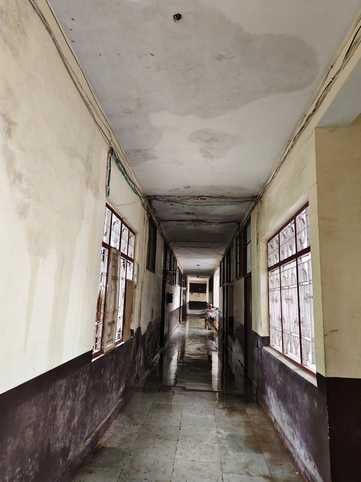 प्राथमिक विद्यालय चिड़ियादाह में भरा बारिश का पानी। संवाद प्राथमिक विद्यालय चिड़ियादाह में भरा बारिश का पानी। संवाद