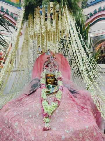 20 कैथल। सावन माह के अंतिम सोमवार को शिव शक्ति धाम मंदिर में जलाभिषेक करते श्रद्धालु। मंदिर 20 कैथल। सावन माह के अंतिम सोमवार को शिव शक्ति धाम मंदिर में जलाभिषेक करते श्रद्धालु। मंदिर