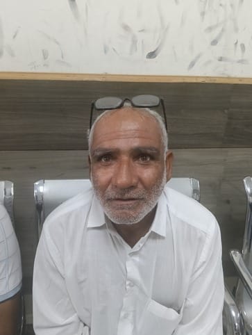 25 कैथल। तहसील में रजिस्ट्री करवाने पहुंचे लोग। संवाद 25 कैथल। तहसील में रजिस्ट्री करवाने पहुंचे लोग। संवाद