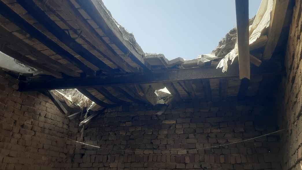 अग्रसेन चौक समीप बारिश में हुआ जलभराव व टूटी सड़क। संवाद अग्रसेन चौक समीप बारिश में हुआ जलभराव व टूटी सड़क। संवाद