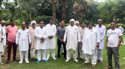 नवीन दलाल, सरपंच, चिड़ी।