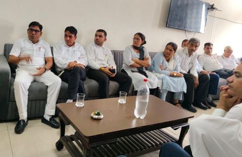 फोटो 27: सोनीपत के गोहाना में धरना देते अधिवक्ता। स्रोत पाठक फोटो 27: सोनीपत के गोहाना में धरना देते अधिवक्ता। स्रोत पाठक