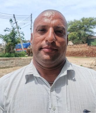 08जेएनडी14-मालवी गांव में बारिश के कारण हुए जलभराव को दिखाते हुए ग्रामीण। संवाद 08जेएनडी14-मालवी गांव में बारिश के कारण हुए जलभराव को दिखाते हुए ग्रामीण। संवाद