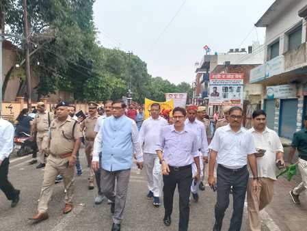 बीसलपुर के राजकीय महा विद्यालय के विद्यार्थियों ने निकाली प्रभातफेरी। स्रोत प्राचार्य बीसलपुर के राजकीय महा विद्यालय के विद्यार्थियों ने निकाली प्रभातफेरी। स्रोत प्राचार्य