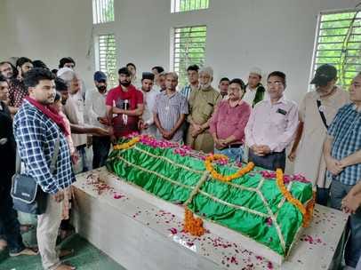 काकोरी ट्रेन एक्शन के शताब्दी समारोह में कार्यक्रम प्रस्तुत करते बच्चे। स्रोत: सूचना विभाग काकोरी ट्रेन एक्शन के शताब्दी समारोह में कार्यक्रम प्रस्तुत करते बच्चे। स्रोत: सूचना विभाग