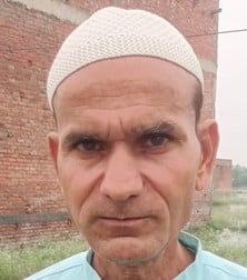 लोधीपुर में बाढ़ से बचाव के लिए घर की छत पर रखा सुरक्षित सामान। संवाद
