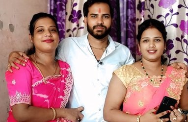 कमला विहार कॉलोनी में तनुराज को राखी बांध तिलक करती बहन ताक्ष्वी वर्मा। स्रोत-स्वयं कमला विहार कॉलोनी में तनुराज को राखी बांध तिलक करती बहन ताक्ष्वी वर्मा। स्रोत-स्वयं