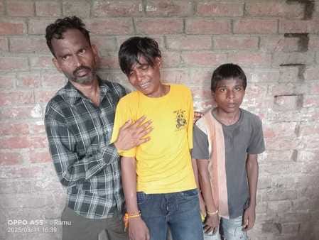 घटना के बाद गांव में मौजूद पुलिस। संवाद घटना के बाद गांव में मौजूद पुलिस। संवाद