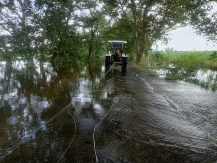मनोहरपुर गंगा घाट पर गंगा का पानी स्रोत संवाद मनोहरपुर गंगा घाट पर गंगा का पानी स्रोत संवाद