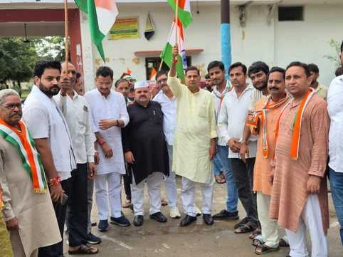 रजपुरा ब्लॉक सभागार में स्वतंत्रता दिवस की पूर्व संध्या पर पूर्व विधायक सत्यवीर त्यागी के नेतृत रजपुरा ब्लॉक सभागार में स्वतंत्रता दिवस की पूर्व संध्या पर पूर्व विधायक सत्यवीर त्यागी के नेतृत