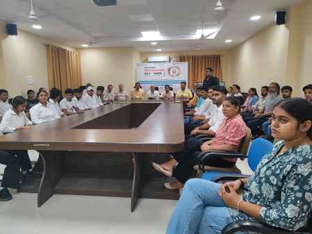 सीसीएसयू के तिलक पत्रकारिता स्कूल में एंटी रैगिंग वीक पर कार्यक्रम का आयोजन किया गया। स्रोत : स