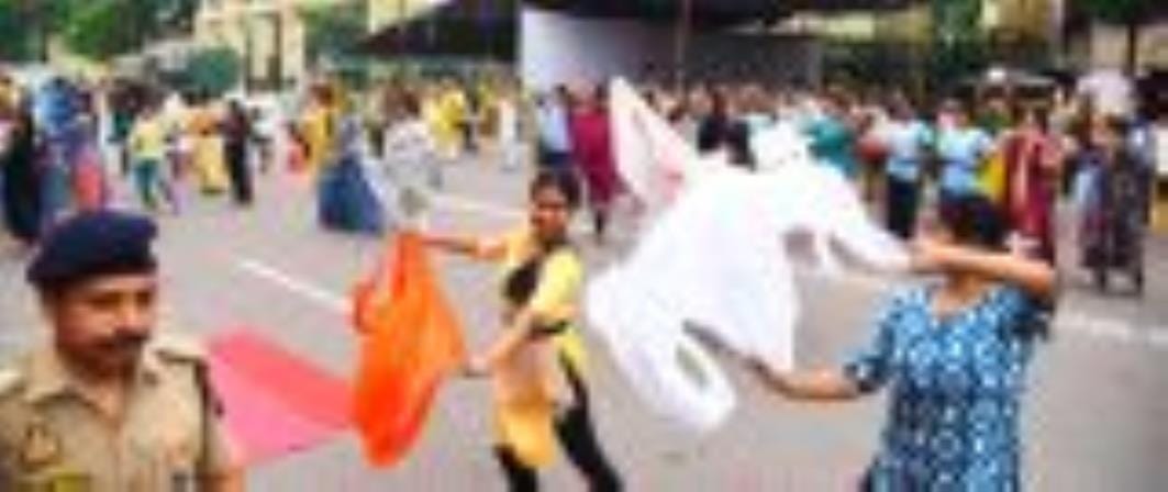 विधानसभा के सामने बुधवार को रिहर्सल हुई।