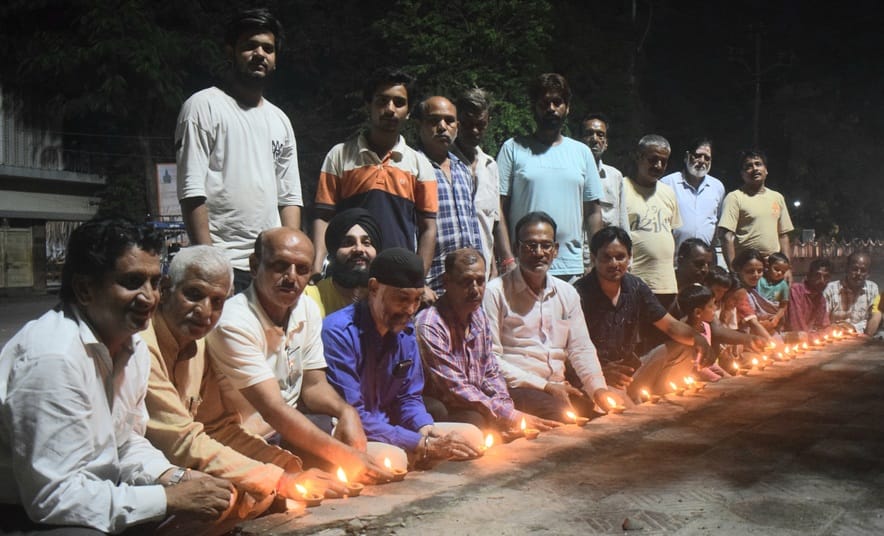 आज दिनांक 14 अगस्त 2025 का साय 7:00 बजे दैनिकअमर उजाला के सफल प्रोग्राम मां तुझे प्रणाम के अंत आज दिनांक 14 अगस्त 2025 का साय 7:00 बजे दैनिकअमर उजाला के सफल प्रोग्राम मां तुझे प्रणाम के अंत