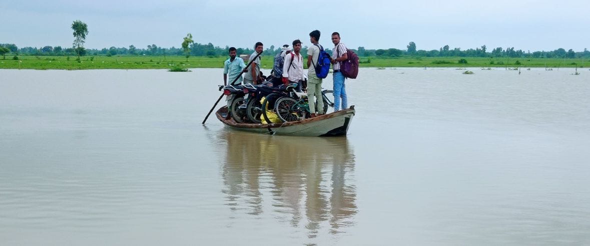 अल्हागंज के भरतौली गांव तक पहुंचा रामगंगा नदी का पानी। संवाद अल्हागंज के भरतौली गांव तक पहुंचा रामगंगा नदी का पानी। संवाद