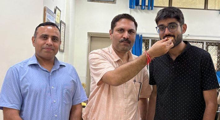 छात्रा चित्रा पाहुजा छात्रा चित्रा पाहुजा