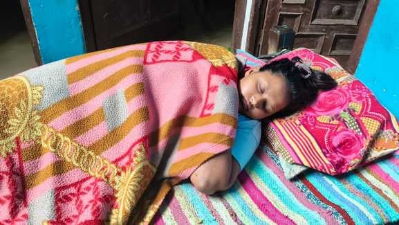 गांव मुबारक में पसरा सन्नाटा। संवाद