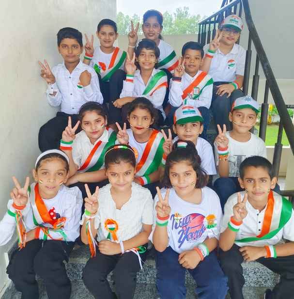 खतौली में केके जैन पीजी कॉलेज से निकाली गई रैली में शामिल विद्यार्थी। स्त्रोत कॉलेज खतौली में केके जैन पीजी कॉलेज से निकाली गई रैली में शामिल विद्यार्थी। स्त्रोत कॉलेज