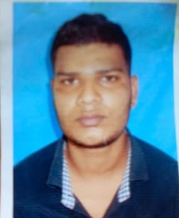 धामपुर खंडहर नुमा कॉलोनी के गटर से युवक का शव बरामद, लोगों की जमा भीड़ , पुलिस से घटना की जानक धामपुर खंडहर नुमा कॉलोनी के गटर से युवक का शव बरामद, लोगों की जमा भीड़ , पुलिस से घटना की जानक