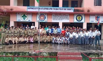 नाहन के चौगान में स्वतंत्रता दिवस पर कार्यक्रम प्रस्तुत करते स्कूली बच्चे। संवाद