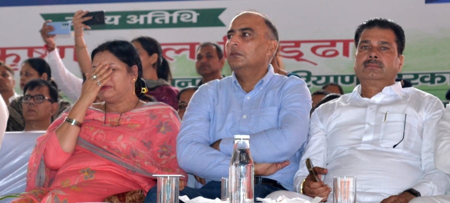 10.. .. ... नई अनाज मंडी में स्वतंत्रता दिवस पर आयोजित कार्यक्रम में अपनी प्रस्तुति देते दून इं 10.. .. ... नई अनाज मंडी में स्वतंत्रता दिवस पर आयोजित कार्यक्रम में अपनी प्रस्तुति देते दून इं