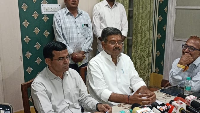 बीकानेर: पाकिस्तान को पानी, राजस्थान के किसानों को इंतजार,राज्य सरकार की नीतियों पर बरसें भाटी