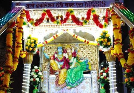 चंदौसी में श्री वाष्र्णेय नवयुवक संघ की शोभायात्रा में शामिल श्रद्धालु - संवाद चंदौसी में श्री वाष्र्णेय नवयुवक संघ की शोभायात्रा में शामिल श्रद्धालु - संवाद