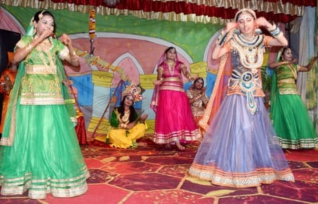 राधा गोविन्द मंडप में हुआ जन्माष्टमी के आयोजन में झूमते श्रद्धालु.......संवाद