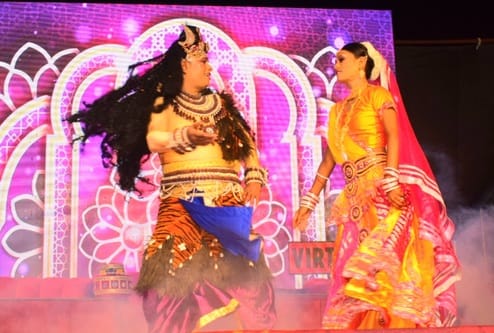 राधा गोविन्द मंडप में हुआ जन्माष्टमी के आयोजन में झूमते श्रद्धालु.......संवाद