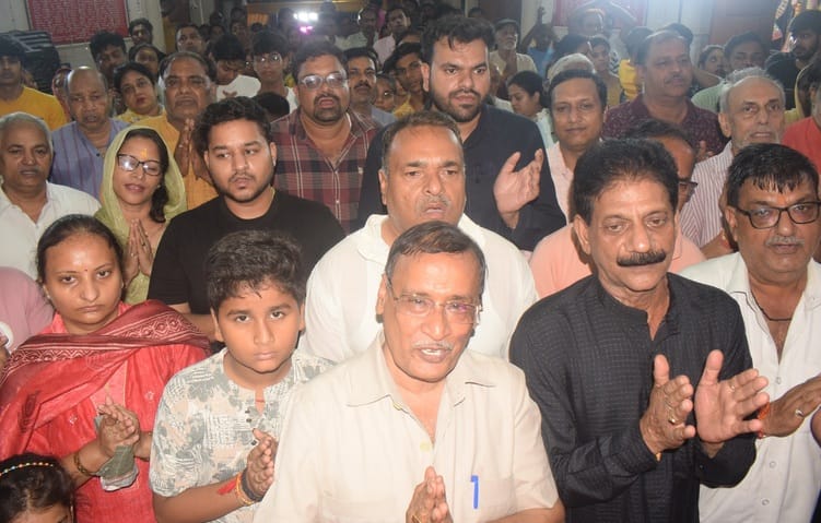 राधा गोविन्द मंडप में हुआ जन्माष्टमी के आयोजन में झूमते श्रद्धालु.......संवाद